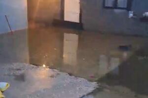 CAREP: Porodici Krasnići potrebna pomoć nakon što su im poplave...
