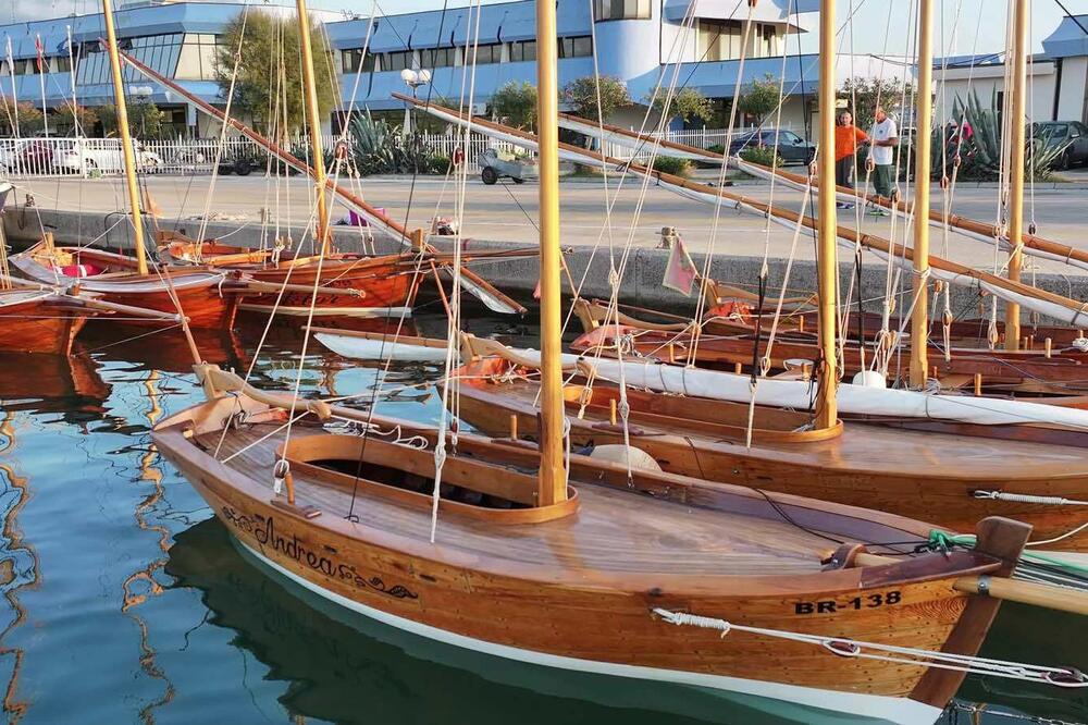 Barke na kojima istorija ne tone: Porodica Bokovac iz Bara više od...