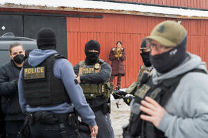 Šta je ICE u Americi i kakva ovlašćenja imaju agenti da upotrebe...