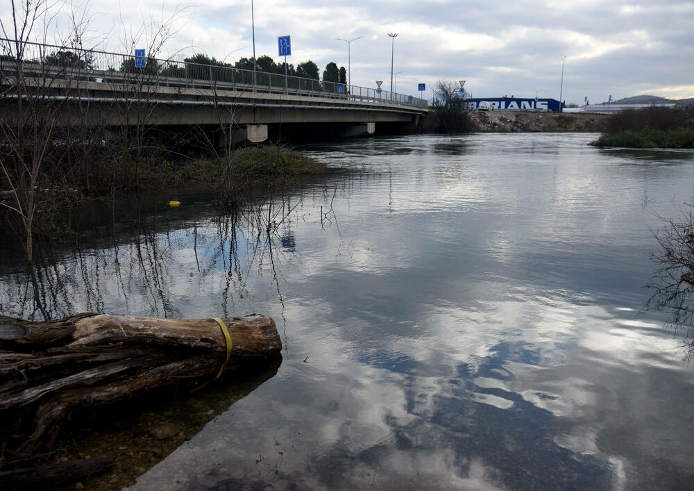 <p>Vodostaj Morače danas u padu</p>