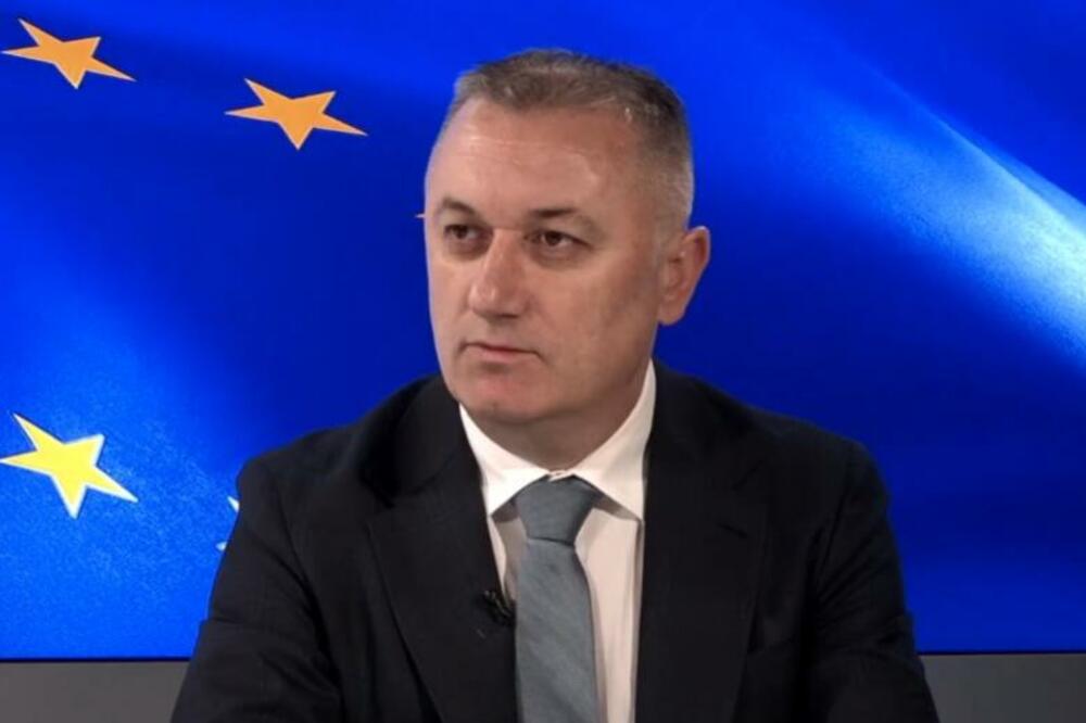 Ministar socijalnog staranja, brige o porodici i demografije Damir Gutić, Foto: MINA/Youtube