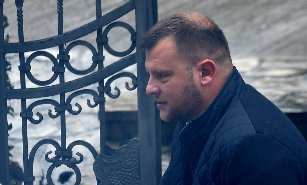 <p>Iz DNP-a saopštili da su uvažili inicijativu predsjednika Skupštine Crne Gore Andrije Mandića o započinjanju novih pregovora o prevazilaženju "narastajuće krize". Pregovori su, dodaju, sinoć okončani bez rezultata, jer premijer Milojko Spajić, kako je saopšteno, nije prihvatio predložene opcije koje su mogle biti osnov daljih razgovora s mještanima Botuna</p>