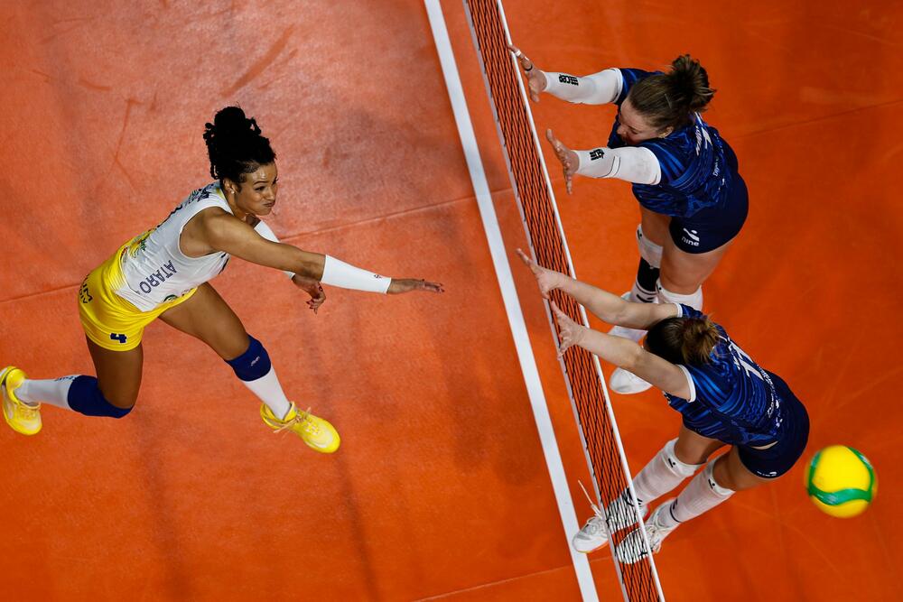 Ženska odbojka, Odbojka