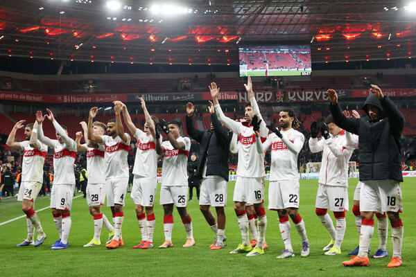 Štutgart ubitačan u Leverkuzenu, Bajern igra u nedjelju