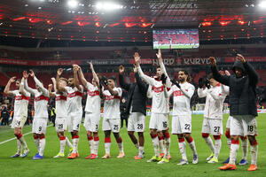 Štutgart ubitačan u Leverkuzenu, Bajern igra u nedjelju