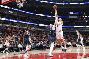 Vučević bez otpora rušio Dalas u Čikagu