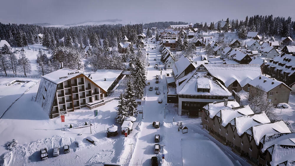 <p>Saobraćaj se odvija otežano</p>