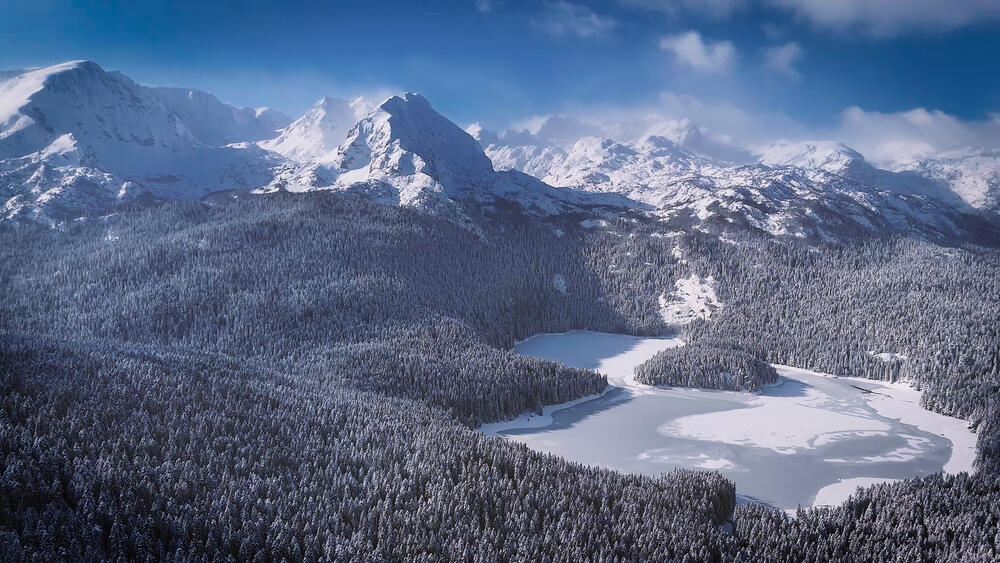 <p>Saobraćaj se odvija otežano</p>
