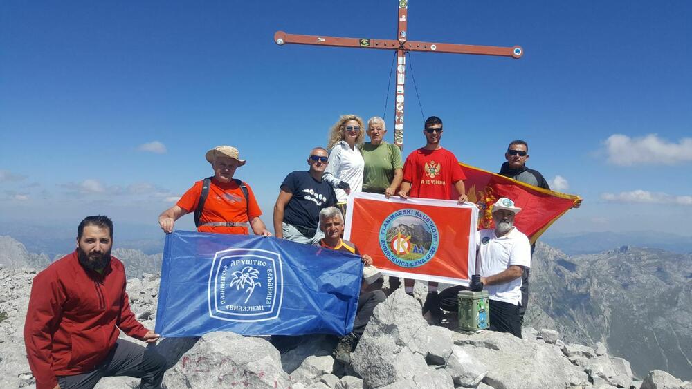 Na vrh Maja jezerce prvi put popeo se prije dvadesetak godina: Uspon sa klubovima “Kom” i “Beljanac