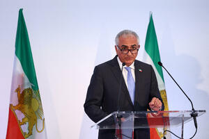 Rojters: Reza Pahlavi nastoji da se etablira kao vođa protesta,...