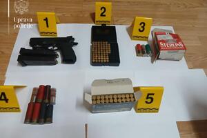 Dvojici Barana oduzeto oružje i municija, uhapšeni zbog kokaina