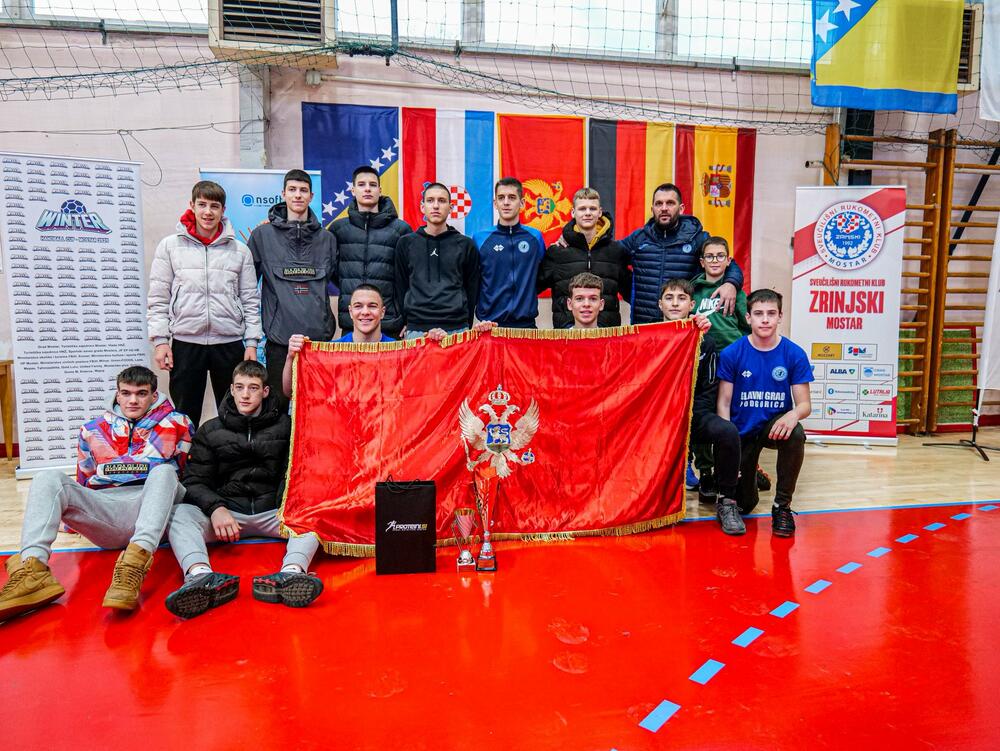 <p>Zapažen nastup crnogorskog rukometnog kluba</p>