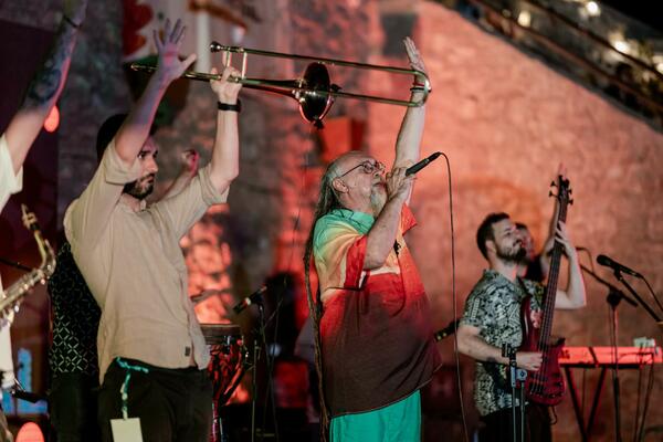 Vier Jahrzehnte der Del Arno Band