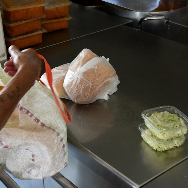 Кулинарный рынок Now: Столица отменила сотрудничество с "Сергие...