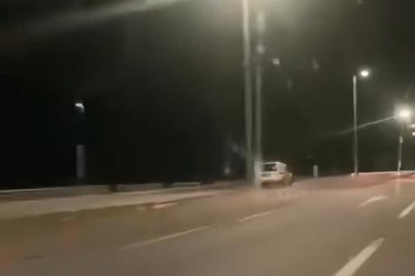 Житель города Зеча, подозреваемый в движении по встречной полосе, был арестован за...