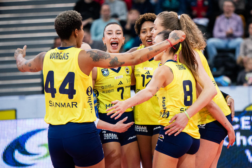 Ni krive ni dužne pišu istoriju: Odbojkašice Fenerbahčea, Foto: CEV