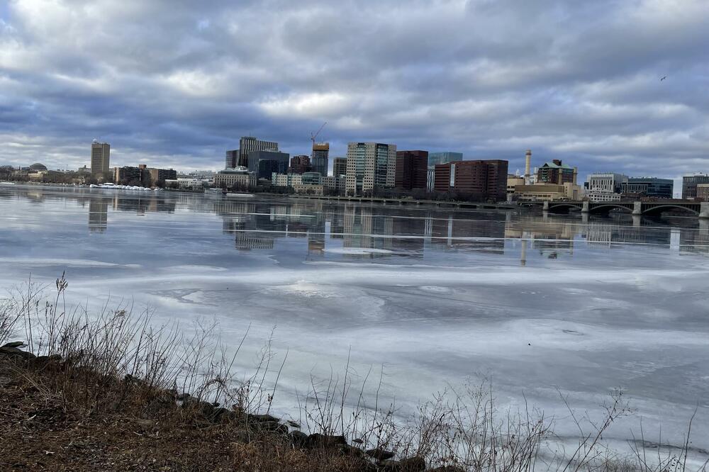 Rijeka Čarls pod ledom, Foto: Milan Vujović