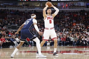 Čikago izgubio od Hjustona, dobra utakmica Vučevića, pobjeda...