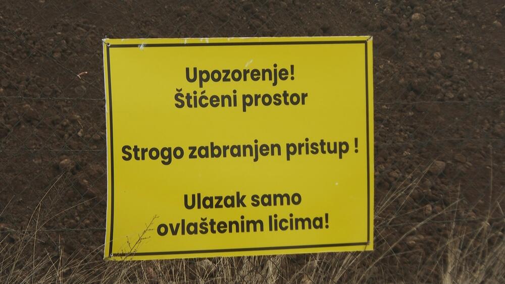 <p>Prema gradilišnoj tabli rok u kojem postrojenje mora biti izgrađeno je 31. maj 2028. godine</p>