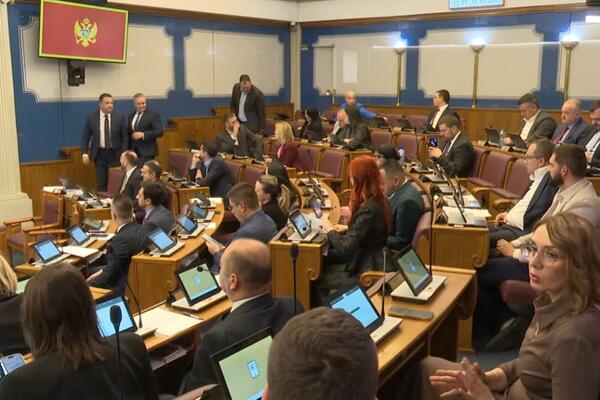 Гражданское общество оспаривает закон о свободном доступе к информации...