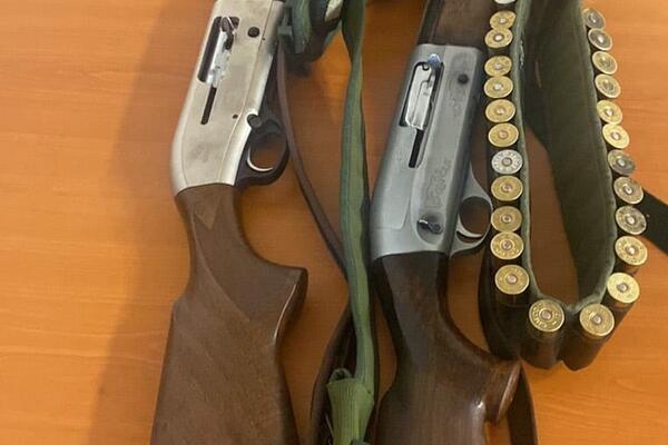 Rožaje: Zwei Personen mit gefundenen Schusswaffen strafrechtlich verfolgt