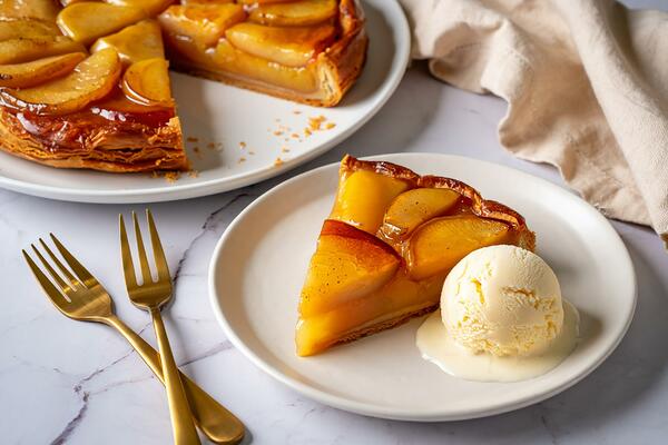 Slasni Tart Tatin: Desert koji se topi u ustima i osvaja sva čula