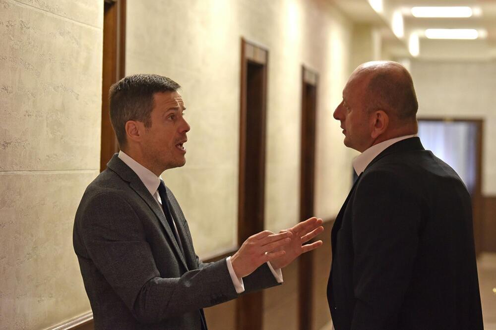 Izlazak DNP-a iz vlasti stvorio bi probleme većini: Mujović i Knežević, Foto: Boris Pejovic