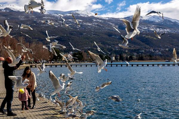 PHOTO: Lake Ohrid has "broken away" from winter