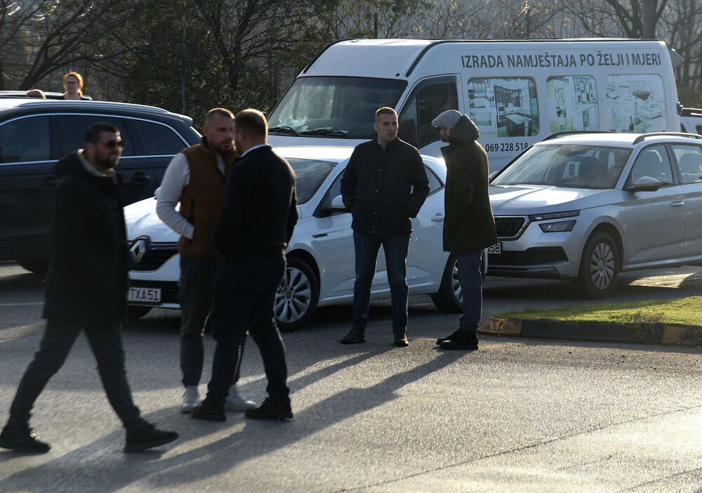 <p>Mještani poručili da će protesti biti širom države</p>