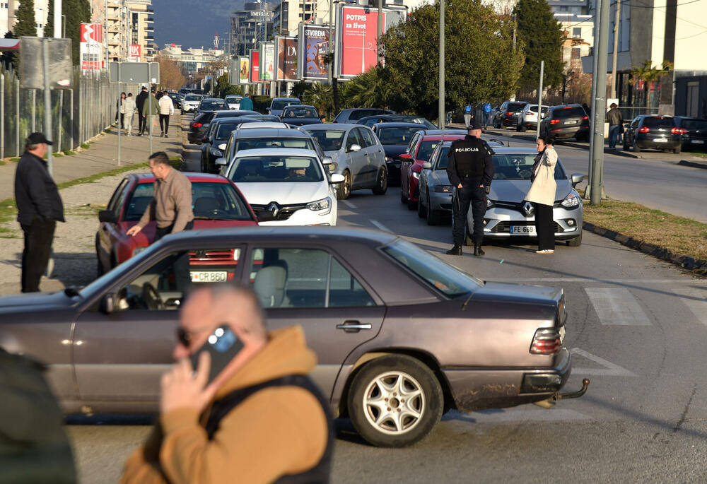 <p>Mještani poručili da će protesti biti širom države</p>