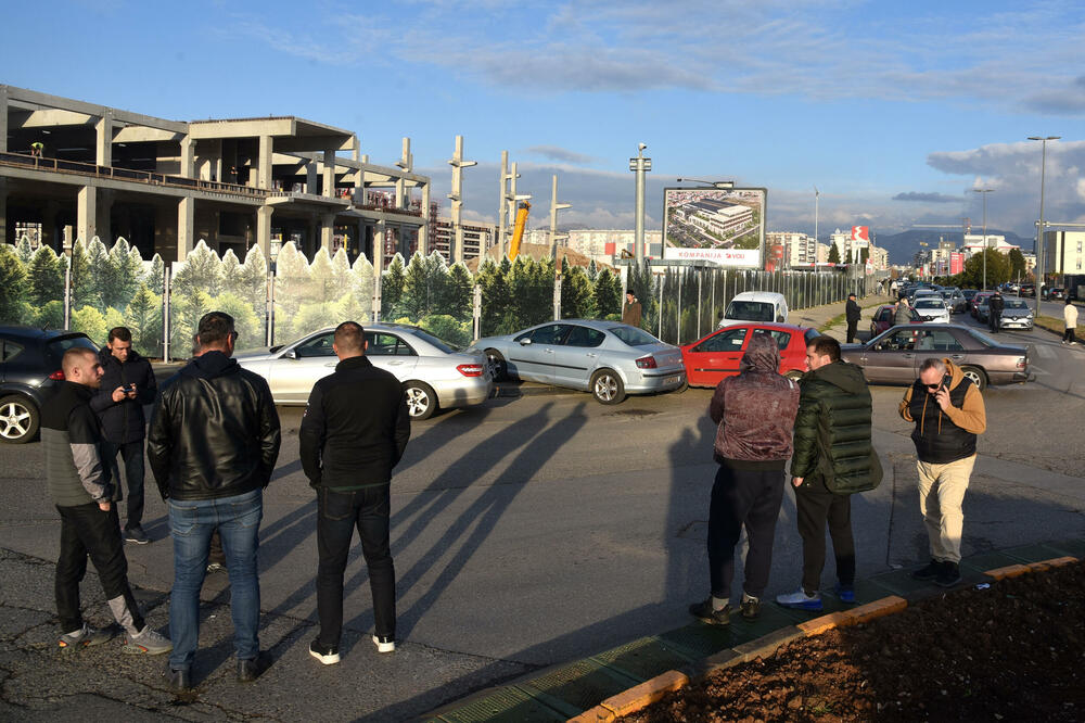 <p>Mještani poručili da će protesti biti širom države</p>