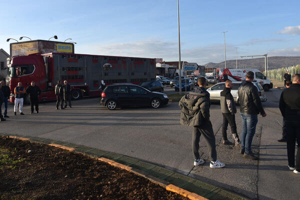 Blockade to blockade