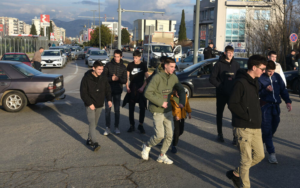 <p>Mještani poručili da će protesti biti širom države</p>