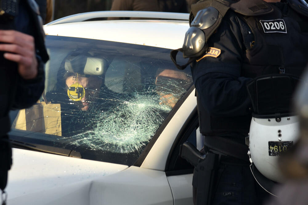 Tokom današnjeg incidenta, Foto: Boris Pejović