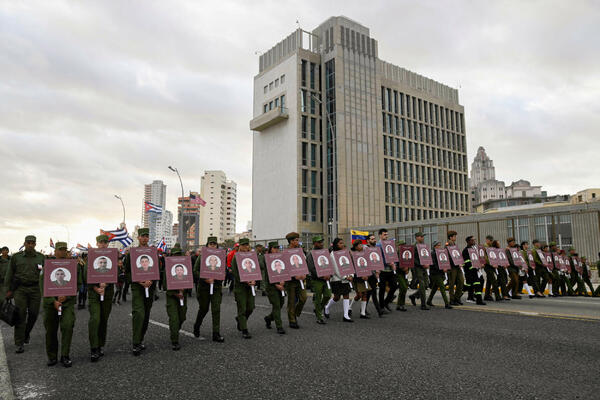 Küba'da ABD'nin Venezuela'ya saldırısına karşı gösteriler düzenleniyor, talepler...