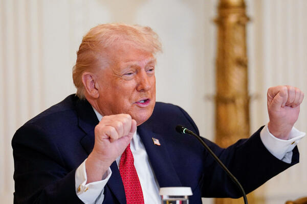 Trump, planına karşı çıkan ülkelere gümrük vergisi uygulama tehdidinde bulundu...