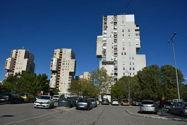 Podgorica'da 50 cephe yenilendi.