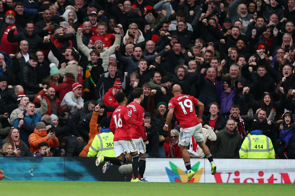 Fudbaleri Mančester junajteda proslavljaju gol, Foto: Reuters
