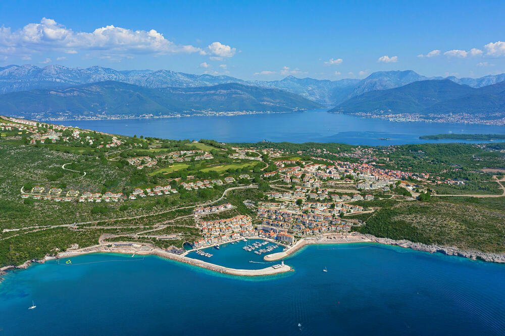 Od početka gradnje plaćeni porezi od 48 miliona eura: Lustica Bay, Foto: Lustica Bay