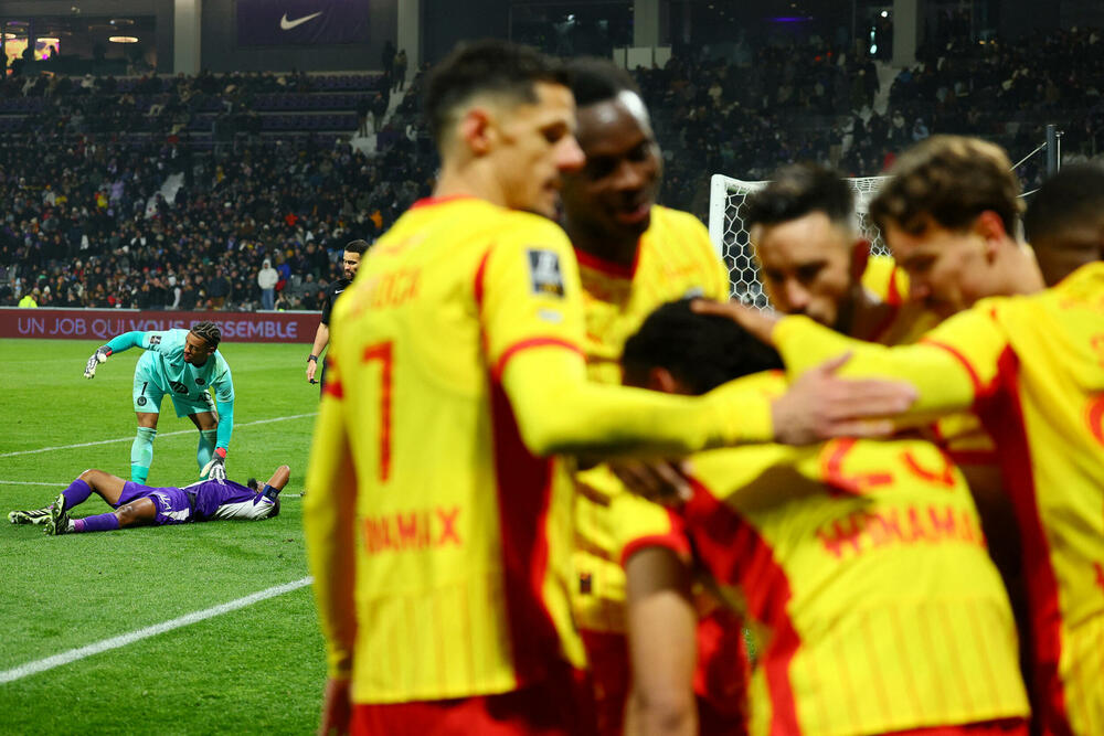 <p>Novih sjajnih 90 minuta crnogorskog reprezentativca u pobjedi Lansa nad Okserom - 1:0</p>