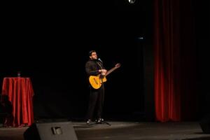 Piale za "Vijesti": Borba da buduća vremena budu ljepša