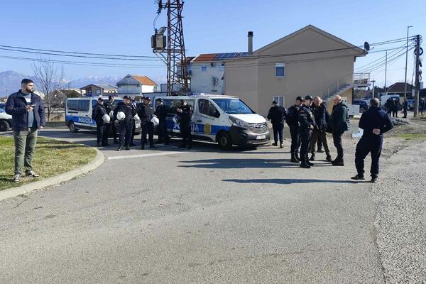 UP: Alternative Routen zum Flughafen Podgorica und...