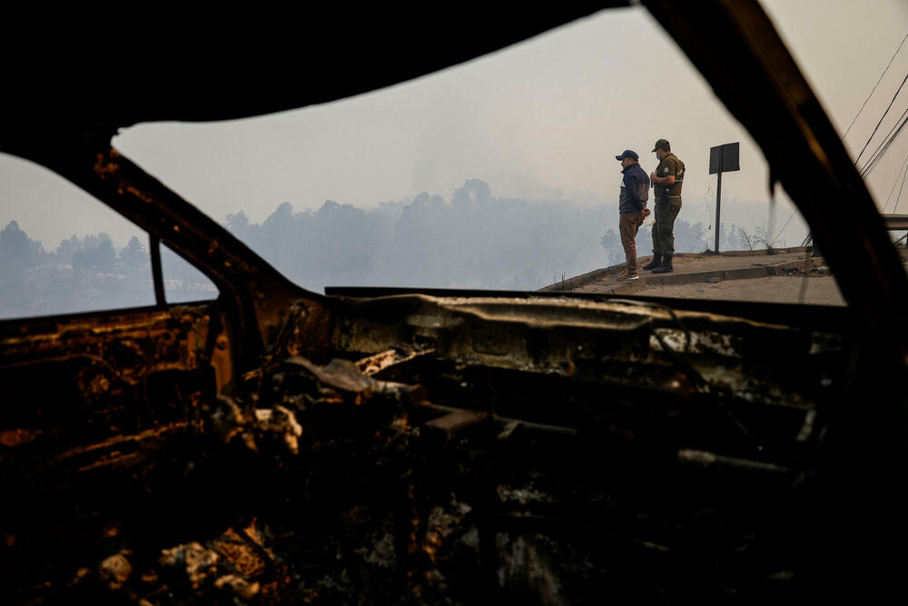 <p>"S obzirom na ozbiljne šumske požare koji su i dalje u toku, odlučio sam da proglasim stanje katastrofe u regionima Njuble i Bio Bio. Svi resursi su na raspolaganju", napisao je predsjednik Čilea Gabrijel Borić u objavi na mreži Iks (X)</p>