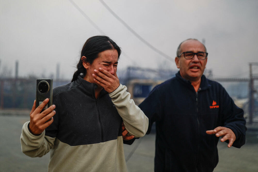 <p>"S obzirom na ozbiljne šumske požare koji su i dalje u toku, odlučio sam da proglasim stanje katastrofe u regionima Njuble i Bio Bio. Svi resursi su na raspolaganju", napisao je predsjednik Čilea Gabrijel Borić u objavi na mreži Iks (X)</p>