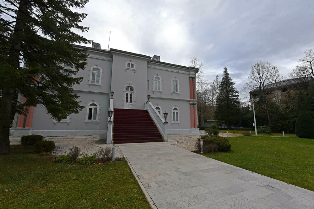 Zadnja strana rezidencije