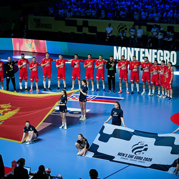 LIVE BLOG Crna Gora - Farska Ostrva: Raste prednost Farana 19:30...