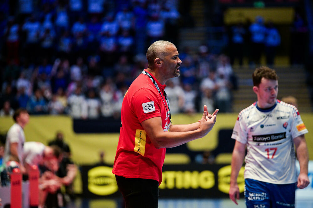 Didije Dinar na večerašnjem meču, Foto: Kolektiff