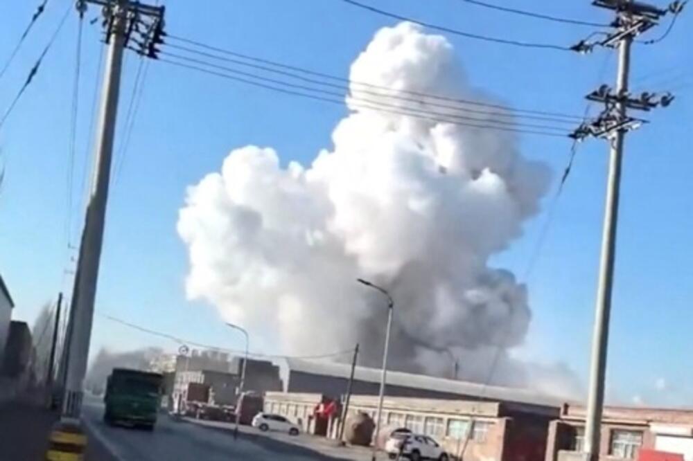 Dim se diže nakon eksplozije, Foto: Reuters