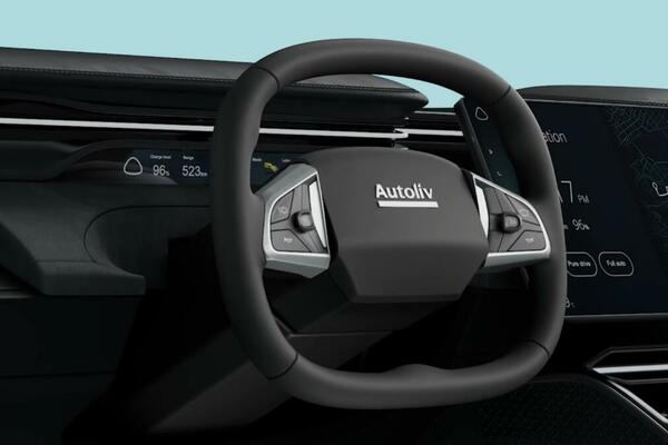 Stiže automobil sa sklopivim volanom