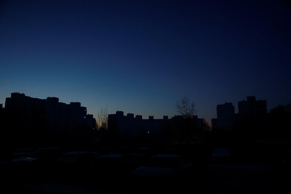 <p>Gradonačelnik Kijeva Vitalij Kličko je naveo da su ruske snage izvele kombinovani napad dronovima i raketama na Kijev, što je izazvalo prekide u snabdijevanju strujom i vodom</p>